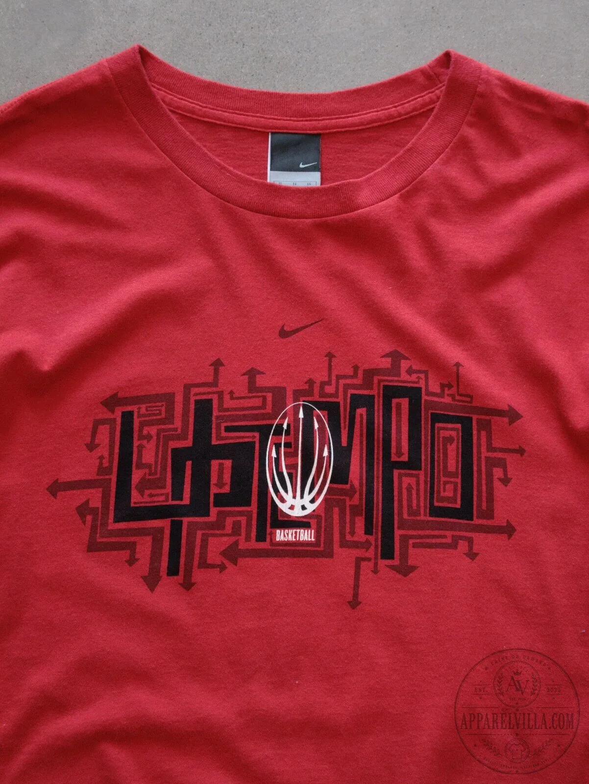 Nike Basketball Graphic T-Shirt Vintage Red Y2K Style Athletic Tee 6 Nike Basketball Graphic T-Shirt Vintage Red Y2K Style Athletic Tee